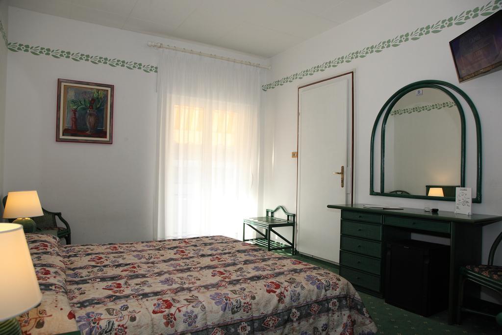 Hotel Diana Γκράντο Εξωτερικό φωτογραφία